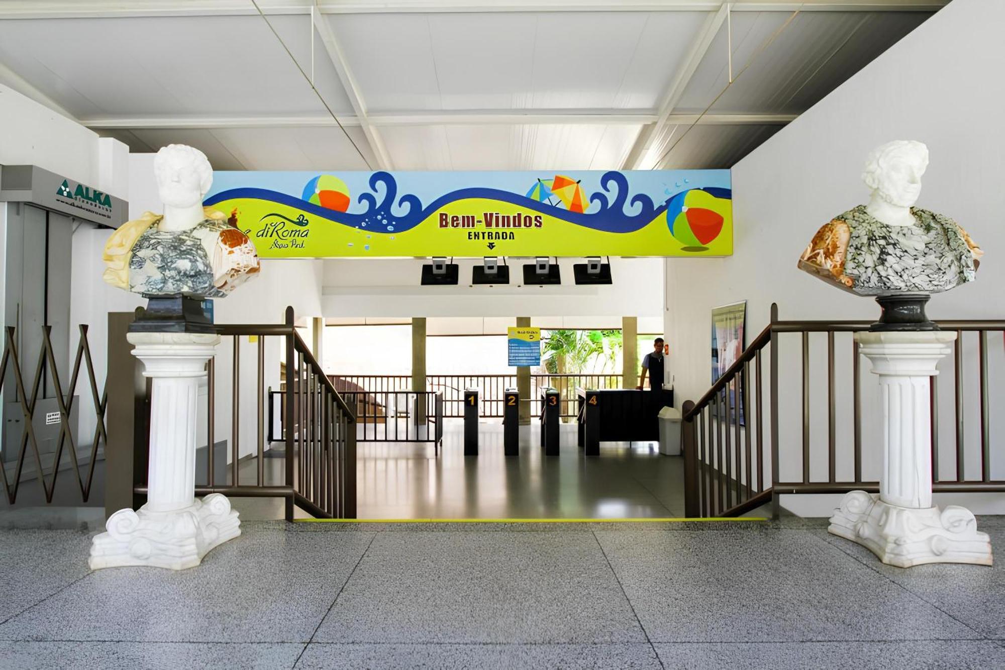 Spazio Diroma Com Acesso Ao Acqua Parque Caldas Novas Exteriér fotografie